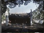 Bac Ky, Hanoi 1915 - In the courtyard of Tran Vu Temple (Chan Vu). Photo by Léon Busy.jpg